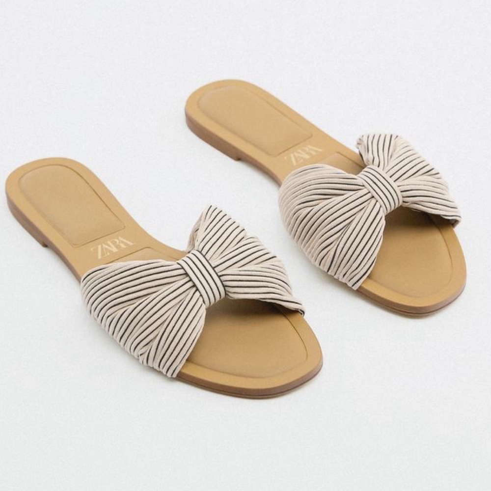 Zara knotted striped summer sandals.

Beige and black.